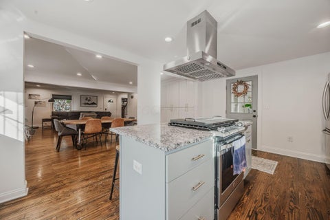 Tiny photo for 236 N Roosevelt Avenue, Bexley, OH 43209 (MLS # 226040079)