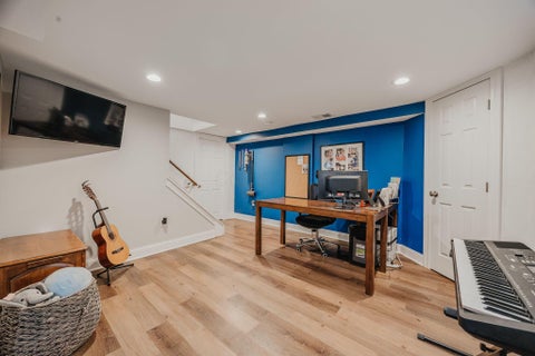 Tiny photo for 236 N Roosevelt Avenue, Bexley, OH 43209 (MLS # 226040079)