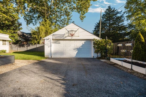Tiny photo for 236 N Roosevelt Avenue, Bexley, OH 43209 (MLS # 226040079)