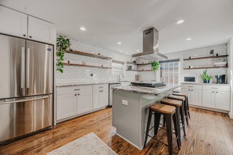 Tiny photo for 236 N Roosevelt Avenue, Bexley, OH 43209 (MLS # 226040079)