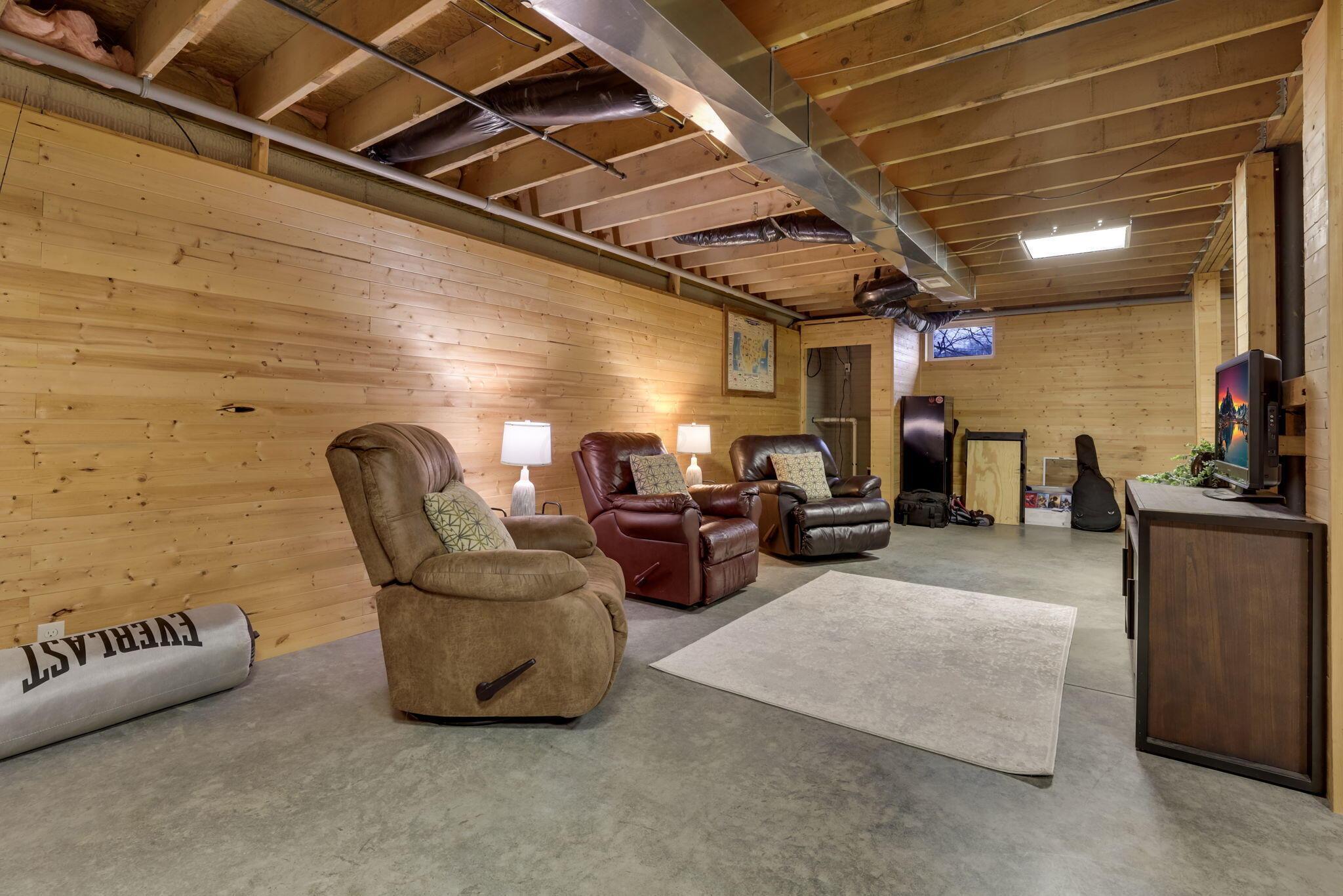 9001 Church Road, Frazeysburg, Ohio image 36