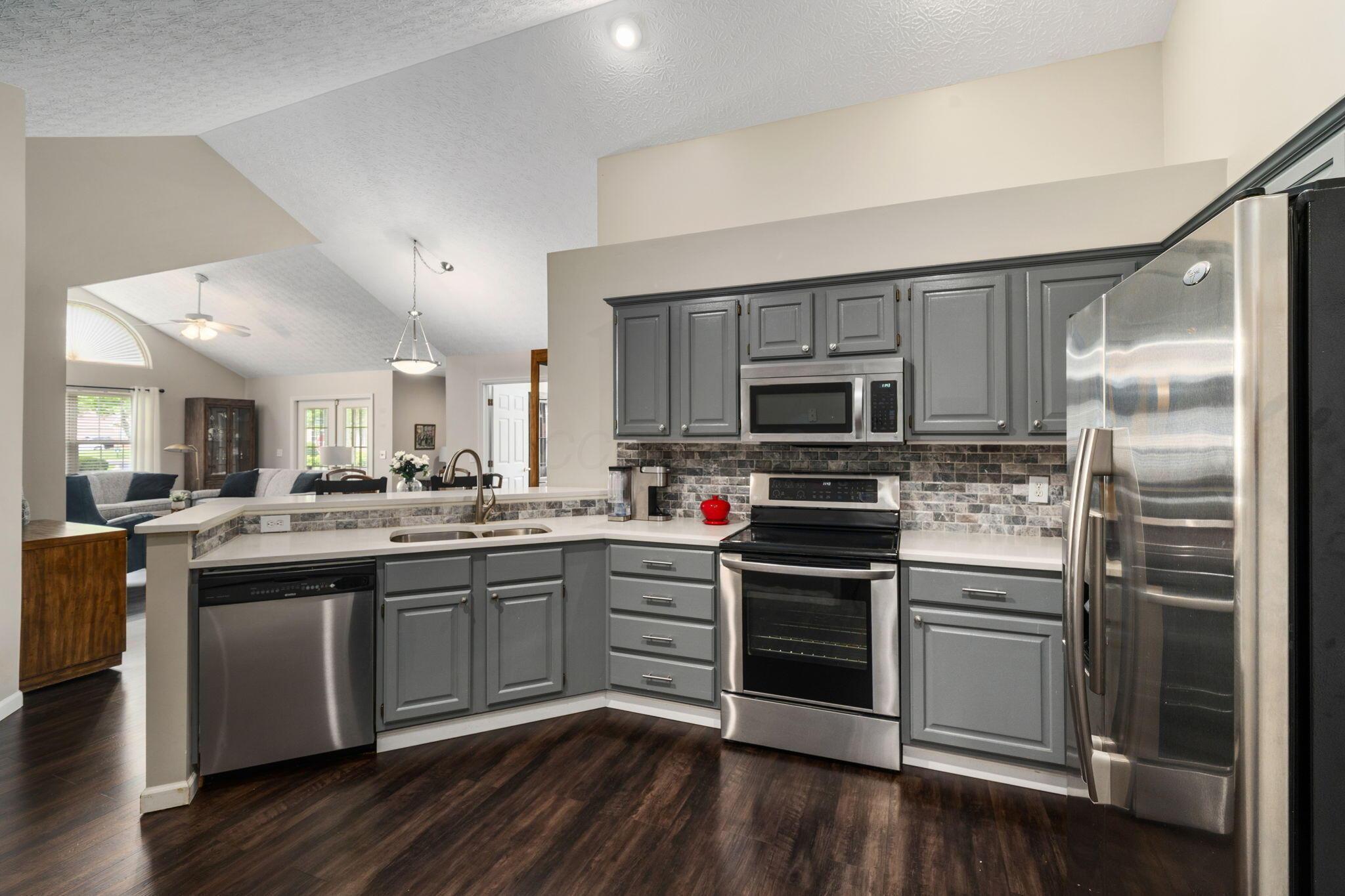 4592 Collingville Way, Columbus, Ohio image 35