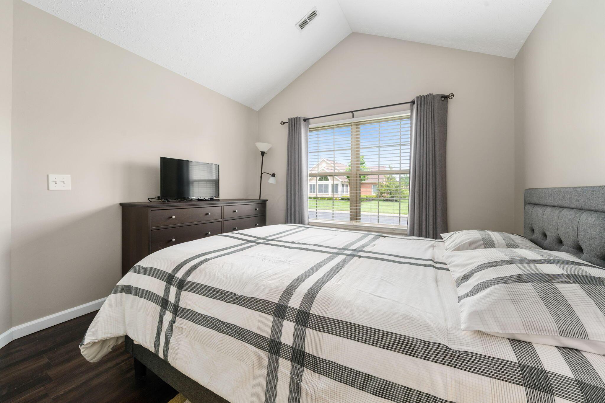 4592 Collingville Way, Columbus, Ohio image 28