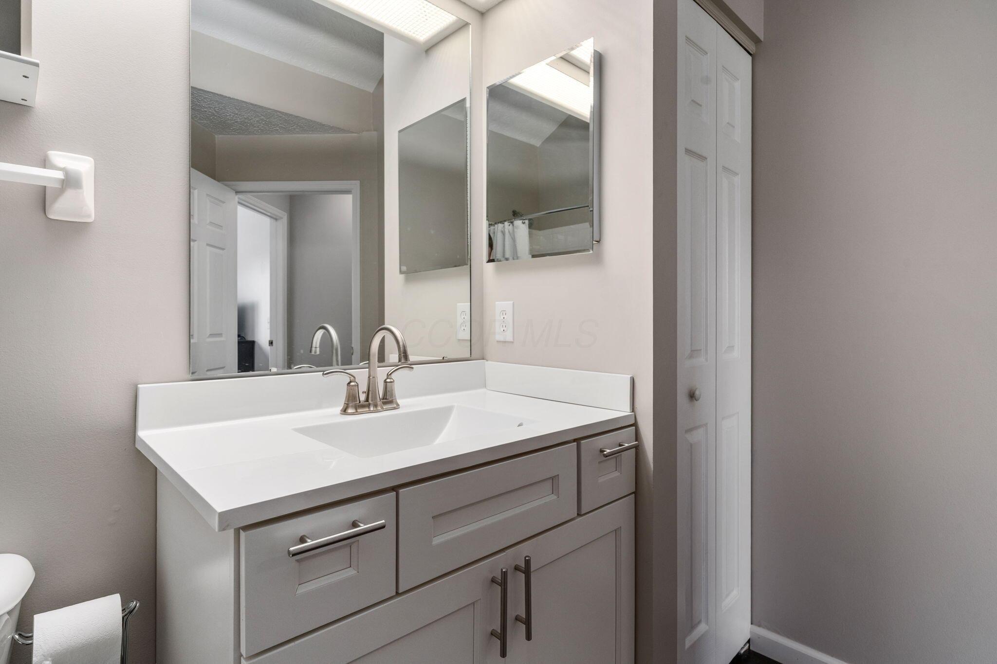 4592 Collingville Way, Columbus, Ohio image 26