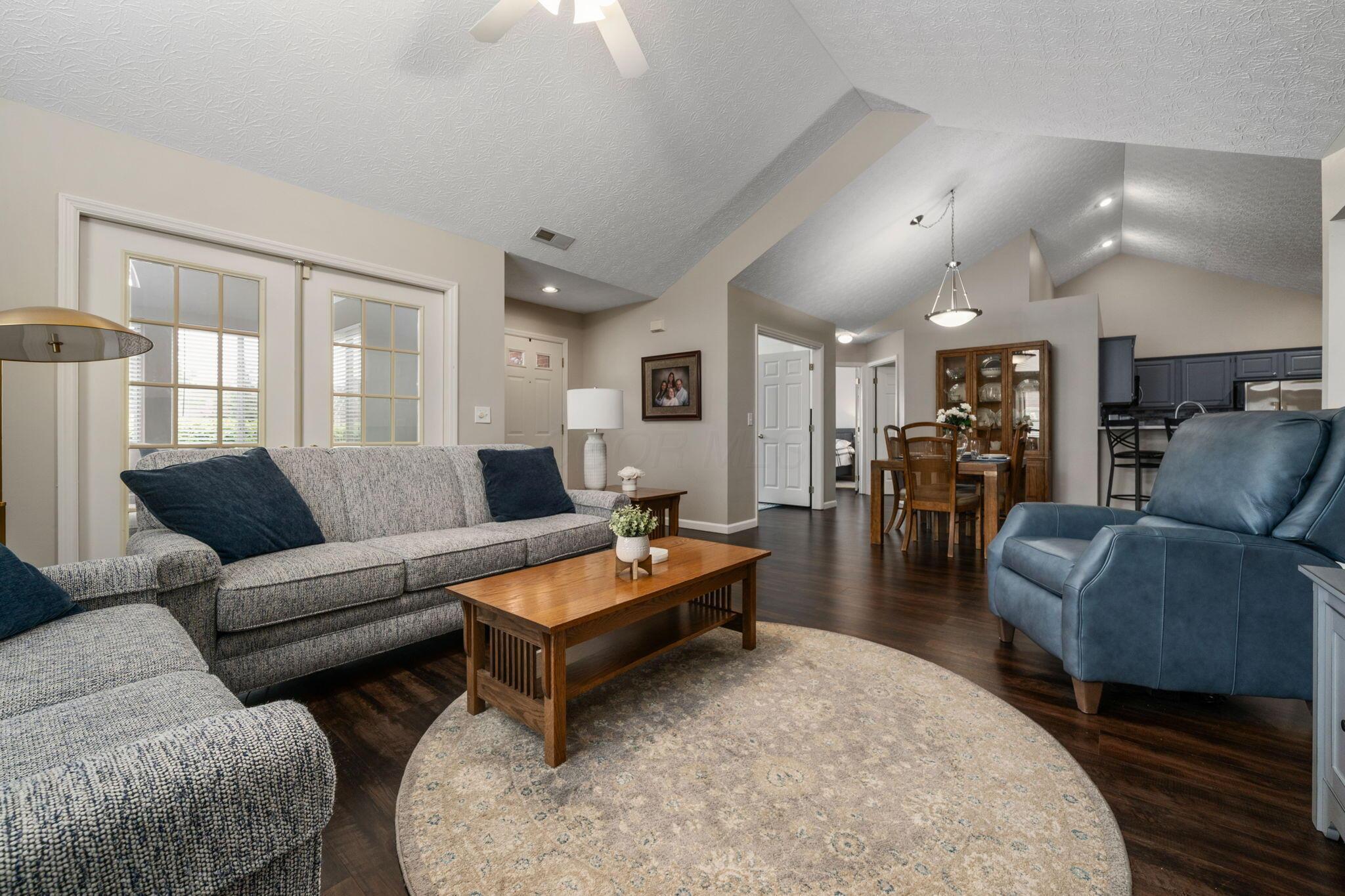 4592 Collingville Way, Columbus, Ohio image 18