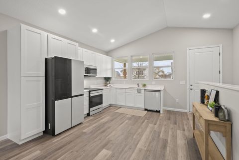 Tiny photo for 1597 Metcalfe Avenue, Obetz, OH 43207 (MLS # 226000740)