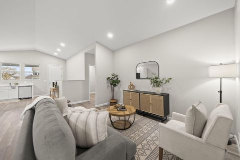 Tiny photo for 1597 Metcalfe Avenue, Obetz, OH 43207 (MLS # 226000740)