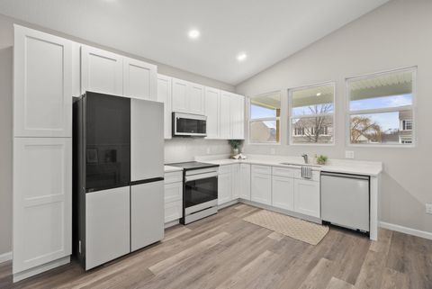 Tiny photo for 1597 Metcalfe Avenue, Obetz, OH 43207 (MLS # 226000740)