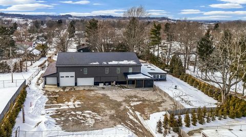 Photo of 427 Maple Avenue, Utica, OH 43080 (MLS # 226010590)