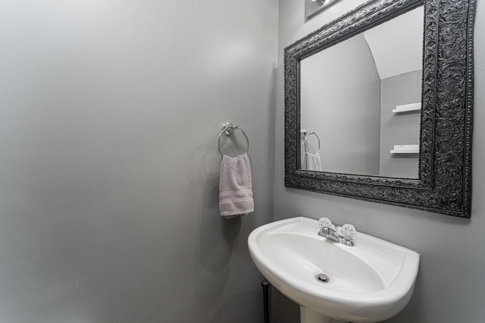 5989 Ferdinand Drive, New Albany, Ohio image 24