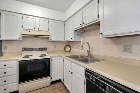 Tiny photo for 7150 E Main Street A108 #A108, Reynoldsburg, OH 43068 (MLS # 226015066)