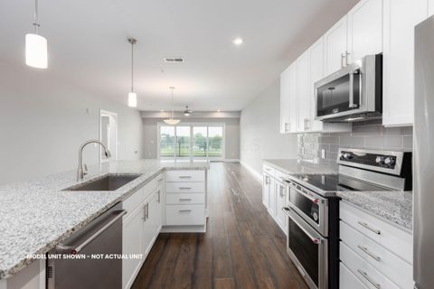 Tiny photo for 5177 HighPointe Lakes Drive 9202 #9202, Westerville, OH 43081 (MLS # 225018019)