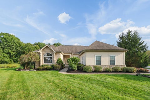 Photo of 8605 Swisher Creek Crossing, New Albany, OH 43054 (MLS # 226035807)