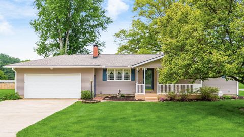Photo of 5220 Airwood Drive, Zanesville, OH 43701 (MLS # 226014555)