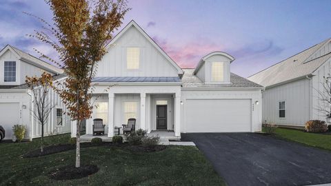 Photo of 4664 Winding Oak Drive, Delaware, OH 43015 (MLS # 225042344)