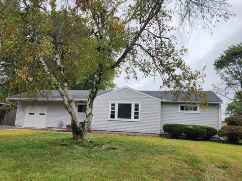 Photo of 402 carolyn Drive, Marion, OH 43302 (MLS # 225038183)