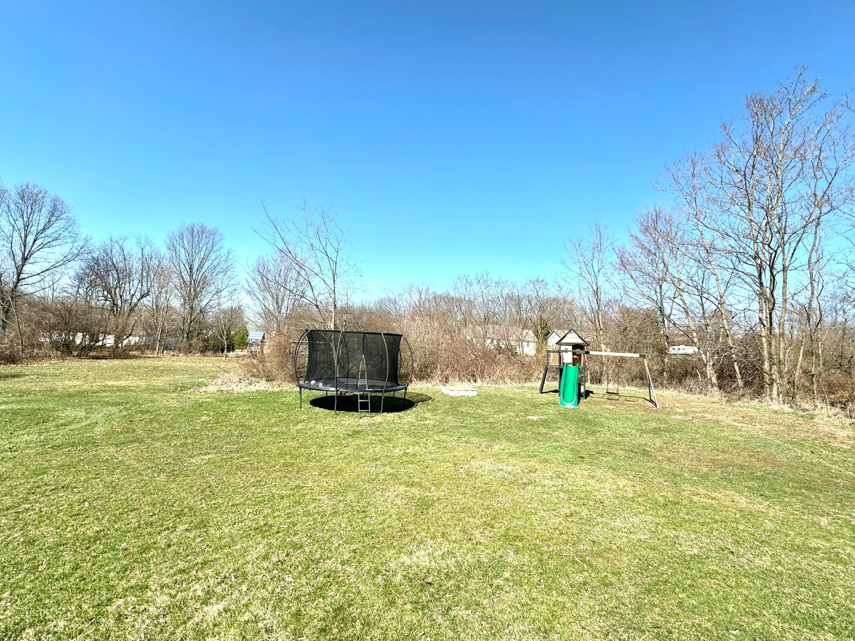 13541 Magers Road, Howard, Ohio image 7