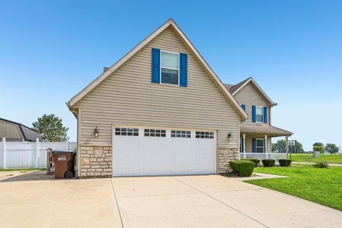 Tiny photo for 800 Mckees Mill Run, New Carlisle, OH 45344 (MLS # 226035625)