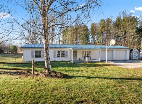 Homes For Sale - 6929 Hillcrest Road<br/> Saint Louisville, OH 43071