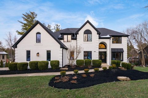 Photo of 8500 Stonechat Loop, Dublin, OH 43017 (MLS # 225045243)