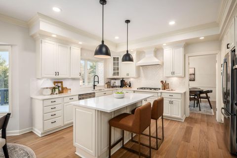 Tiny photo for 8500 Stonechat Loop, Dublin, OH 43017 (MLS # 225045243)