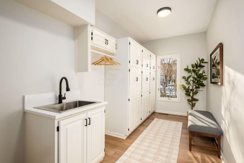 Tiny photo for 8500 Stonechat Loop, Dublin, OH 43017 (MLS # 225045243)