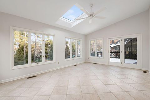 Tiny photo for 8500 Stonechat Loop, Dublin, OH 43017 (MLS # 225045243)