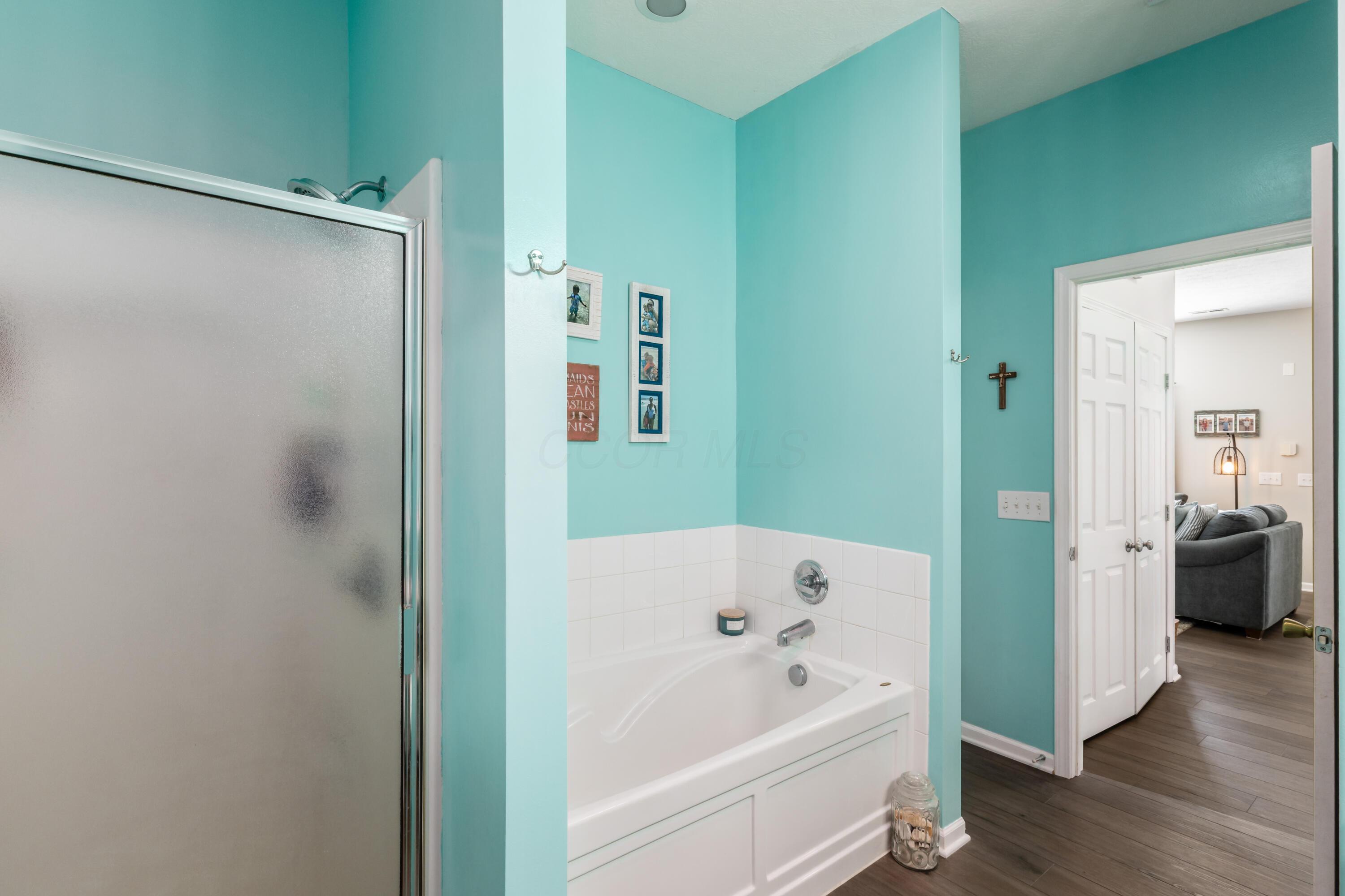 357 Piney Creek Drive, Blacklick, Ohio image 18