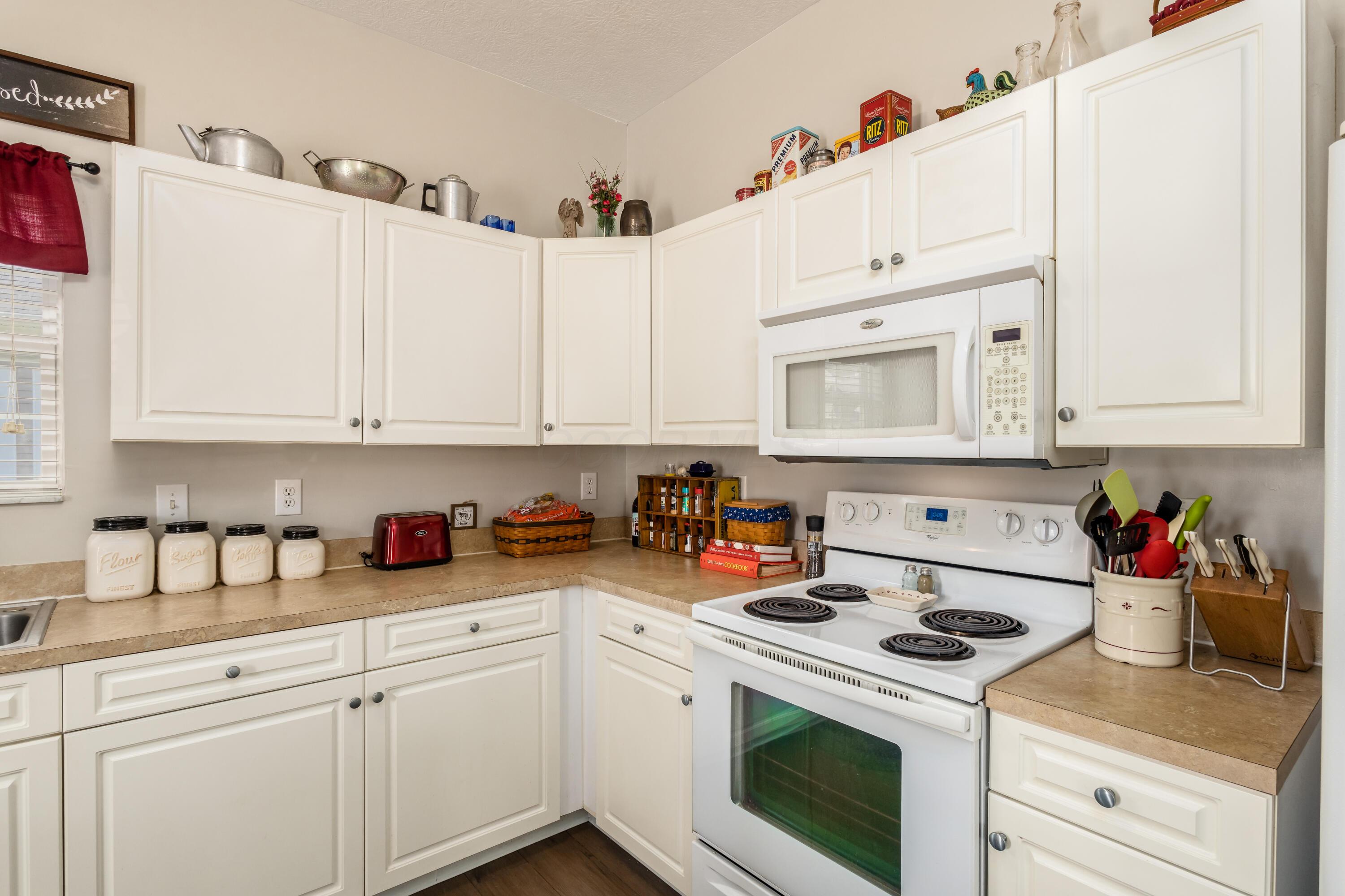 357 Piney Creek Drive, Blacklick, Ohio image 12