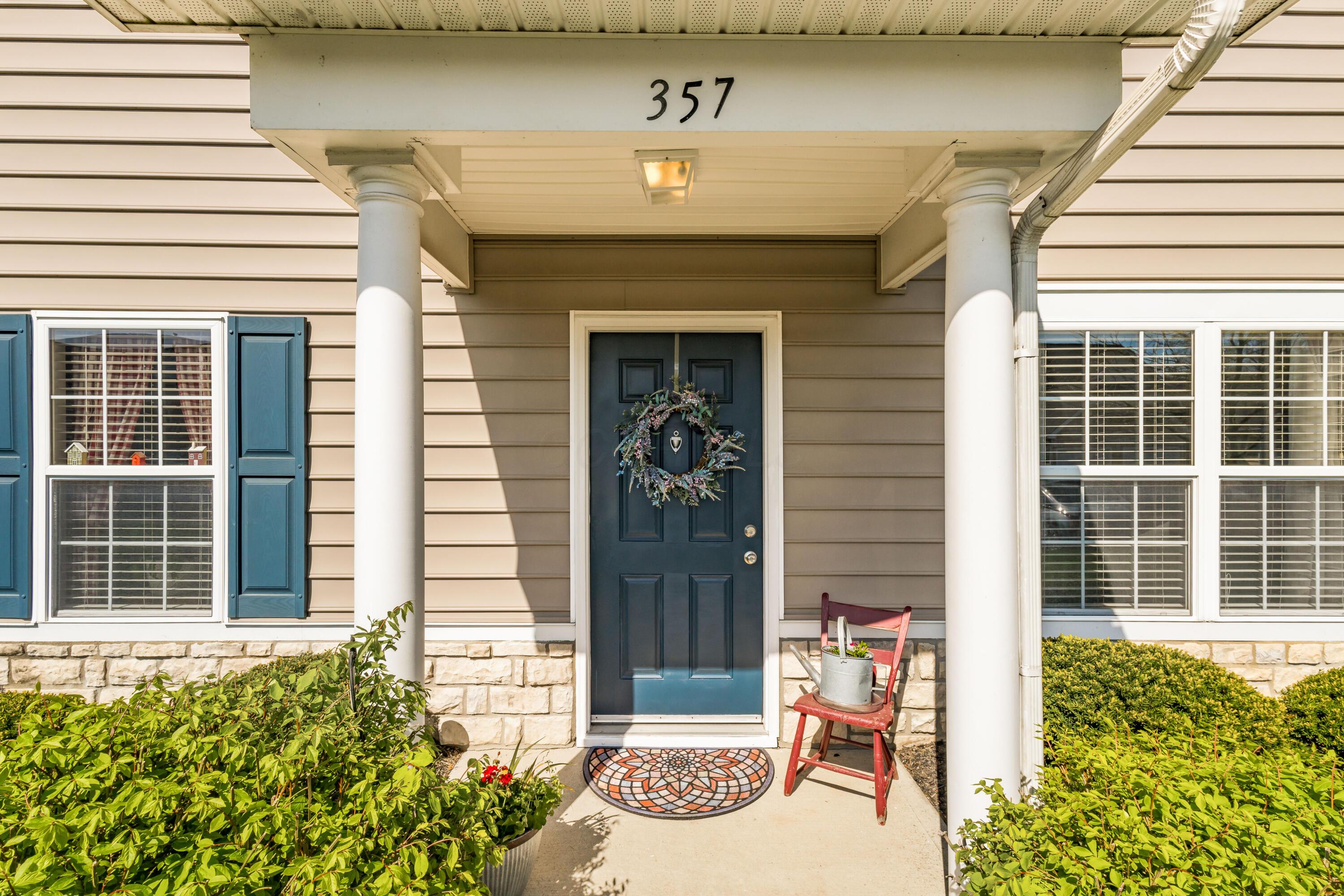 357 Piney Creek Drive, Blacklick, Ohio image 2