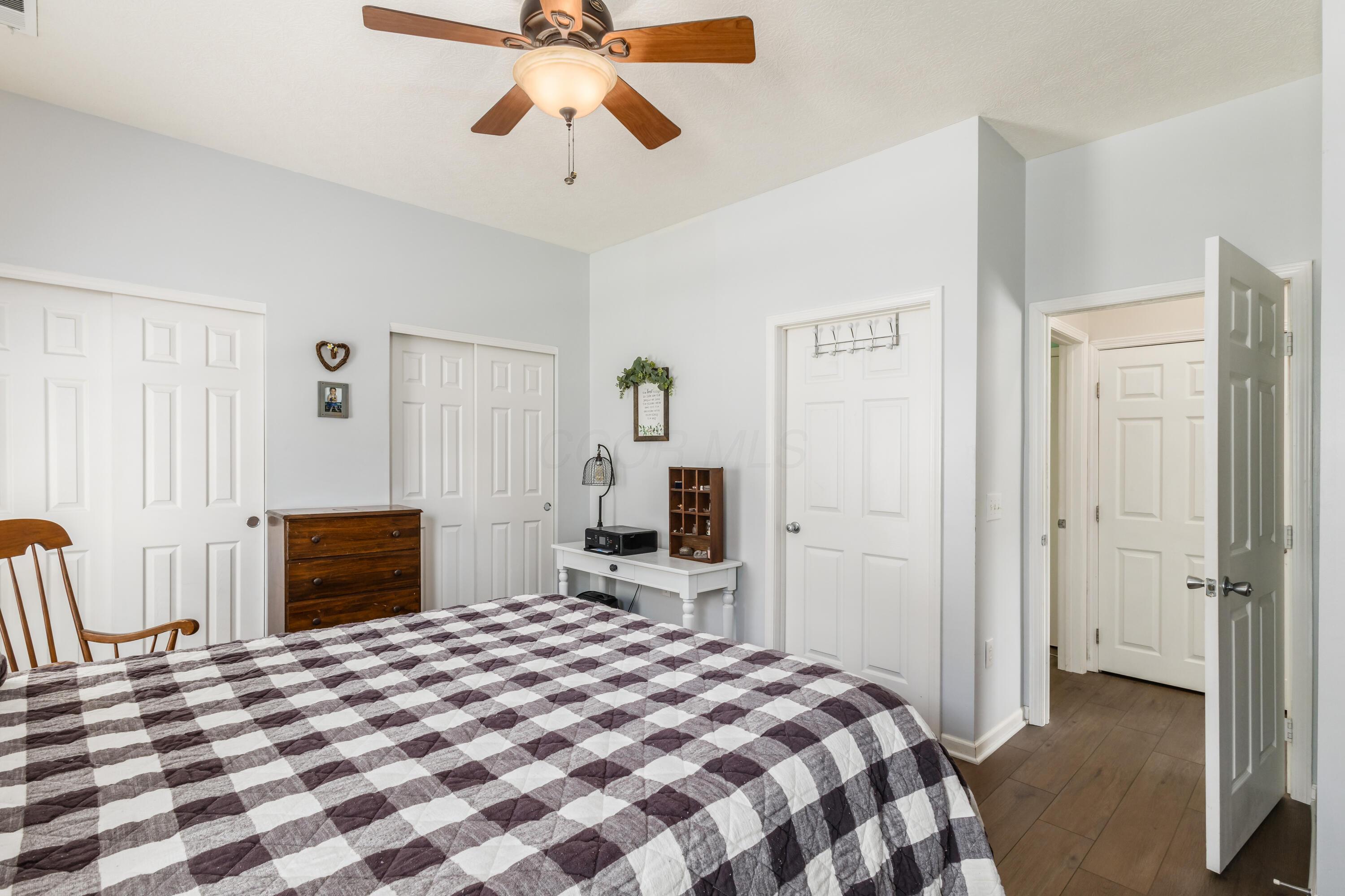 357 Piney Creek Drive, Blacklick, Ohio image 16