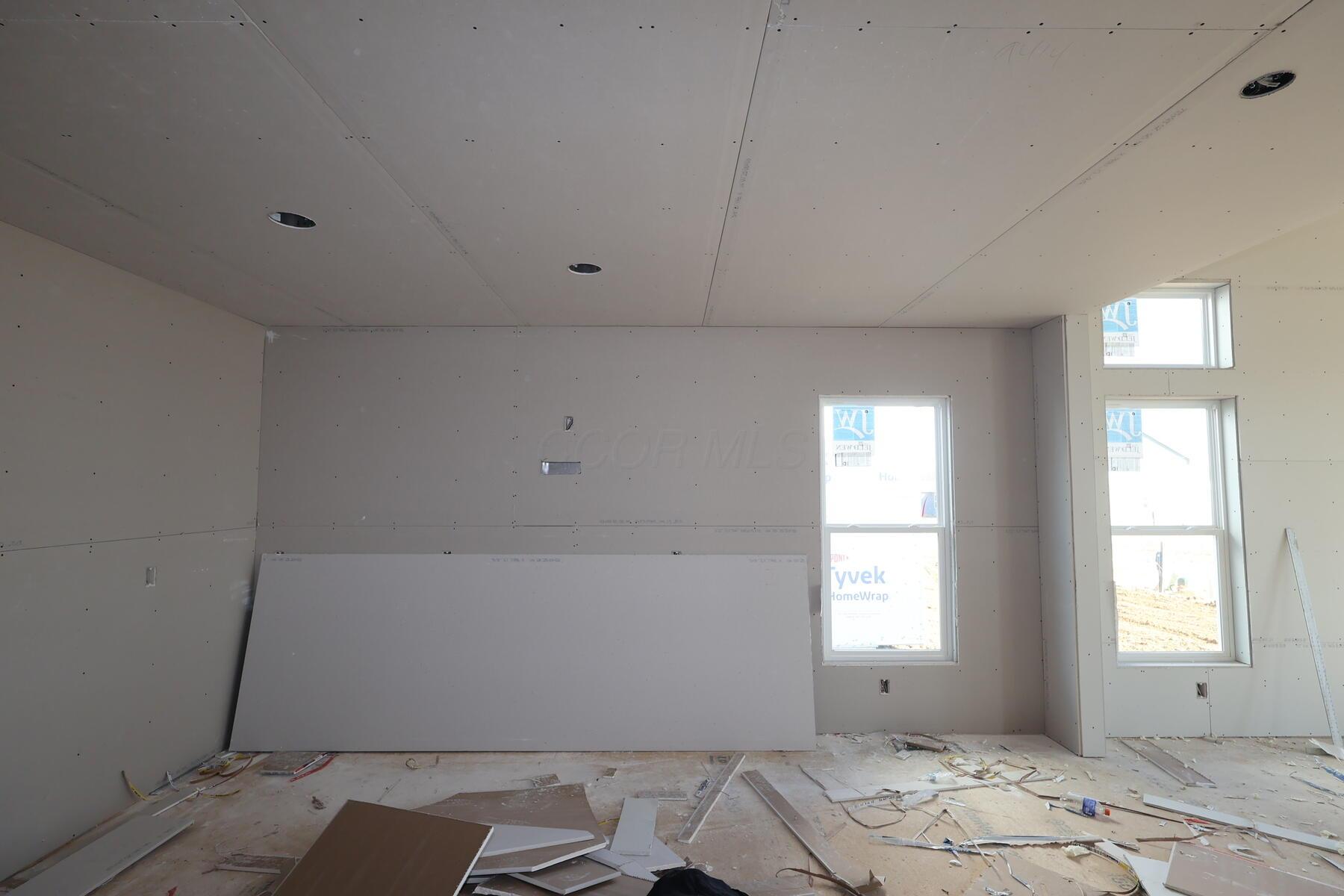 1345 Speedliner Drive, Plain City, Ohio image 3