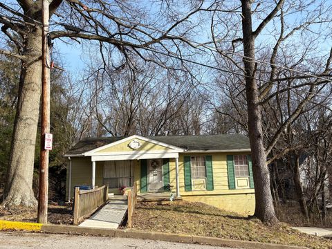 Homes For Sale - 42 Walker St<br/> Athens, OH 45701
