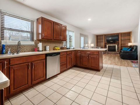 Tiny photo for 3307 Rudon Lane, Columbus, OH 43204 (MLS # 225044269)