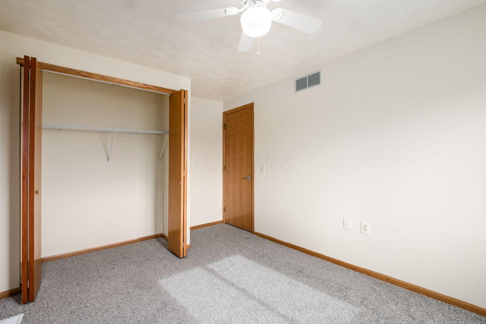 2060 Steffi Drive, Hilliard, Ohio image 26