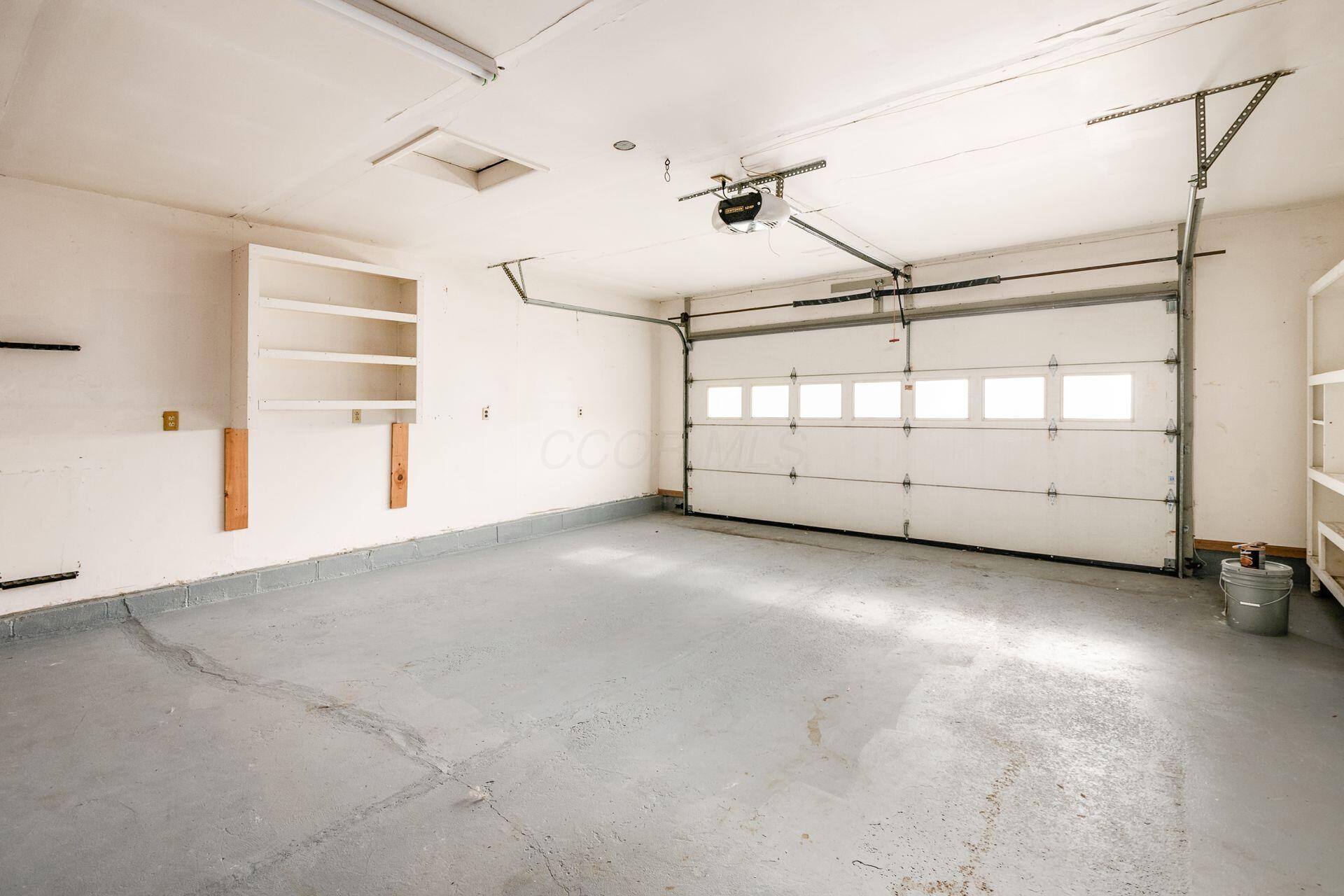 2060 Steffi Drive, Hilliard, Ohio image 31