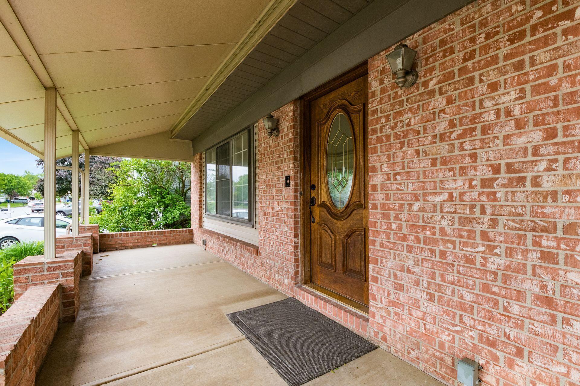 2060 Steffi Drive, Hilliard, Ohio image 6