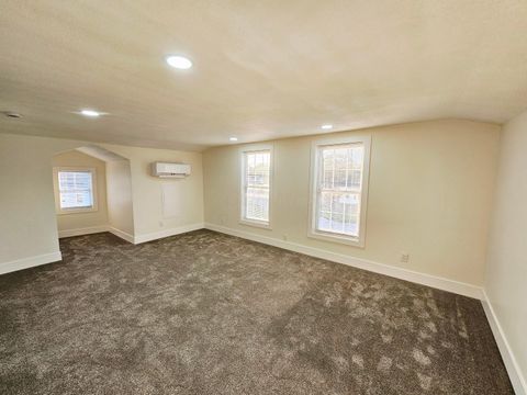 Tiny photo for 339 W Oak Street, Washington Court House, OH 43160 (MLS # 226015033)