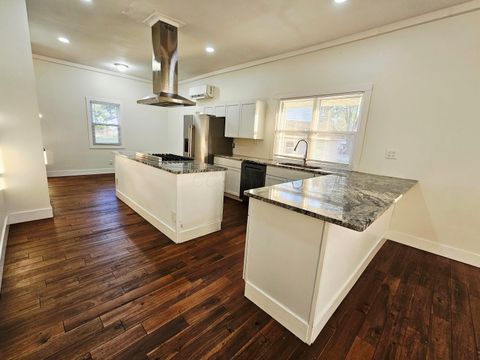 Tiny photo for 339 W Oak Street, Washington Court House, OH 43160 (MLS # 226015033)