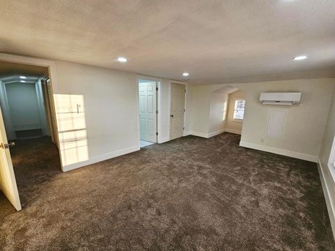 Tiny photo for 339 W Oak Street, Washington Court House, OH 43160 (MLS # 226015033)