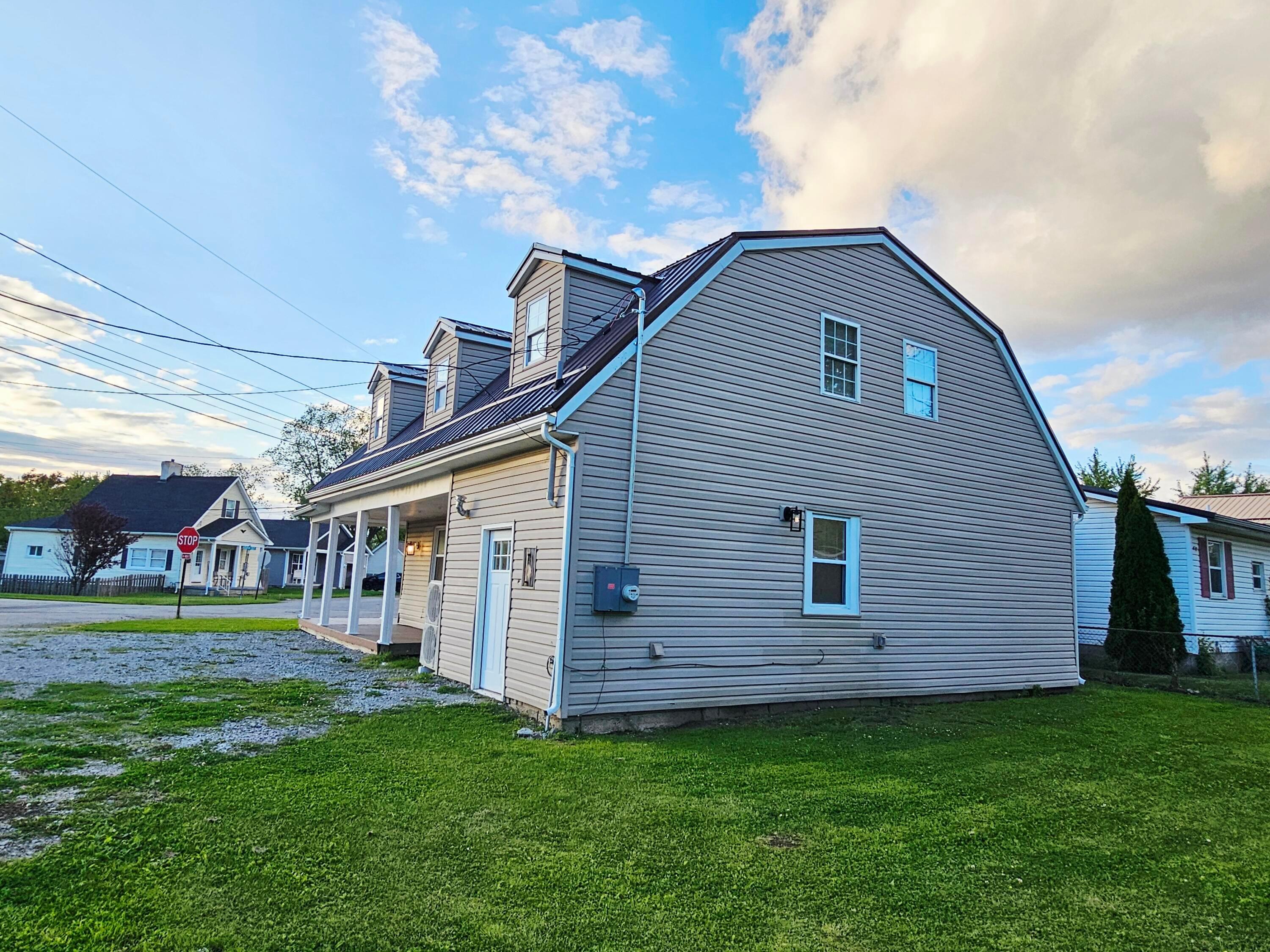 339 W Oak Street