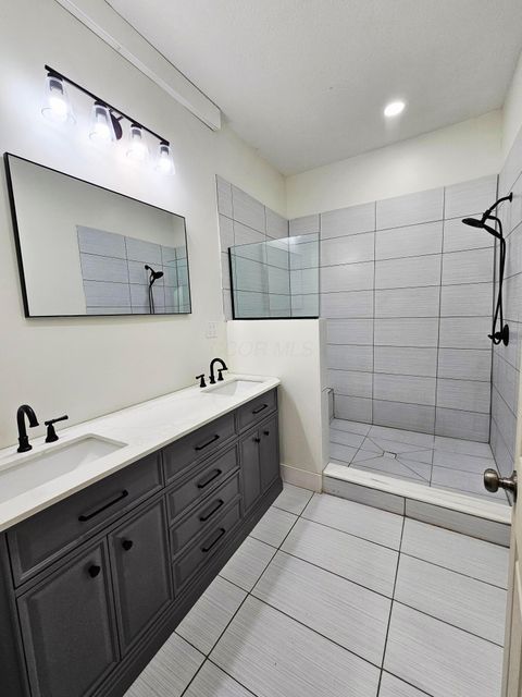 Tiny photo for 339 W Oak Street, Washington Court House, OH 43160 (MLS # 226015033)
