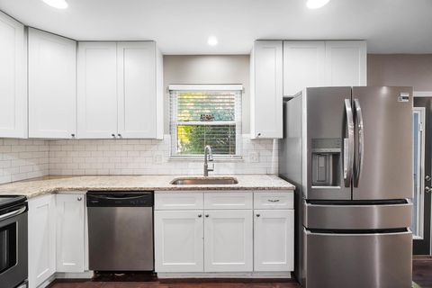 Tiny photo for 2058 Northcliff Drive, Columbus, OH 43229 (MLS # 225041784)