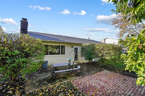 Tiny photo for 2058 Northcliff Drive, Columbus, OH 43229 (MLS # 225041784)