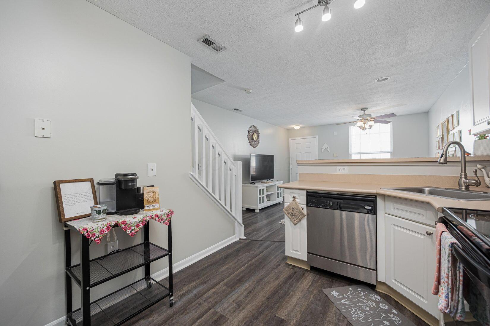 5965 Ferdinand Drive, New Albany, Ohio image 11