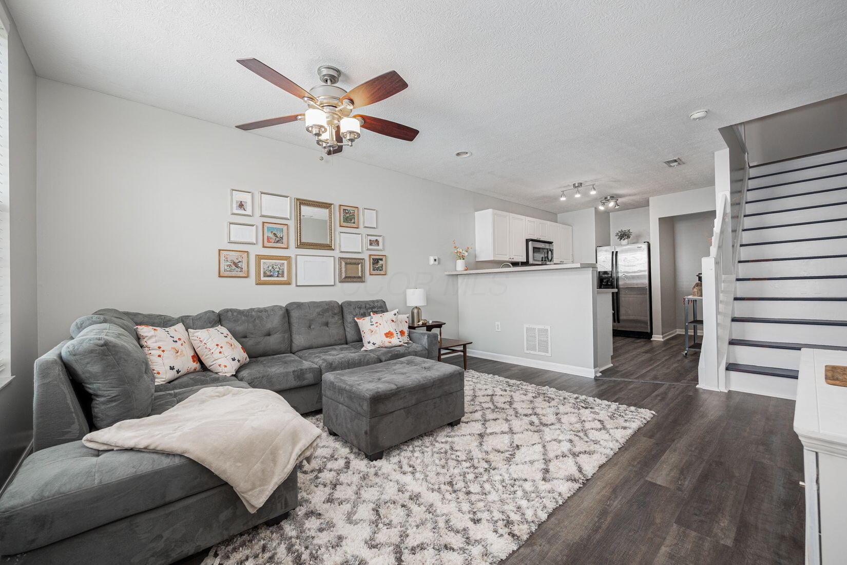 5965 Ferdinand Drive, New Albany, Ohio image 2