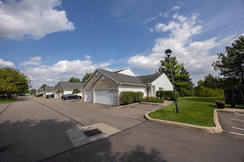 Tiny photo for 4667 Hobson Drive 11E #11E, Columbus, OH 43228 (MLS # 226032281)