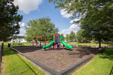 Tiny photo for 4667 Hobson Drive 11E #11E, Columbus, OH 43228 (MLS # 226032281)