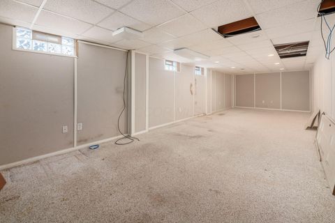 Tiny photo for 955 Amberly Place, Columbus, OH 43220 (MLS # 226002896)