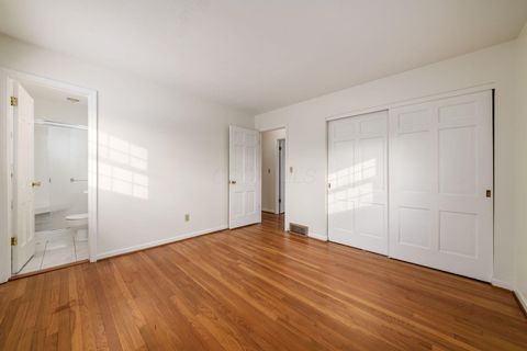 Tiny photo for 955 Amberly Place, Columbus, OH 43220 (MLS # 226002896)